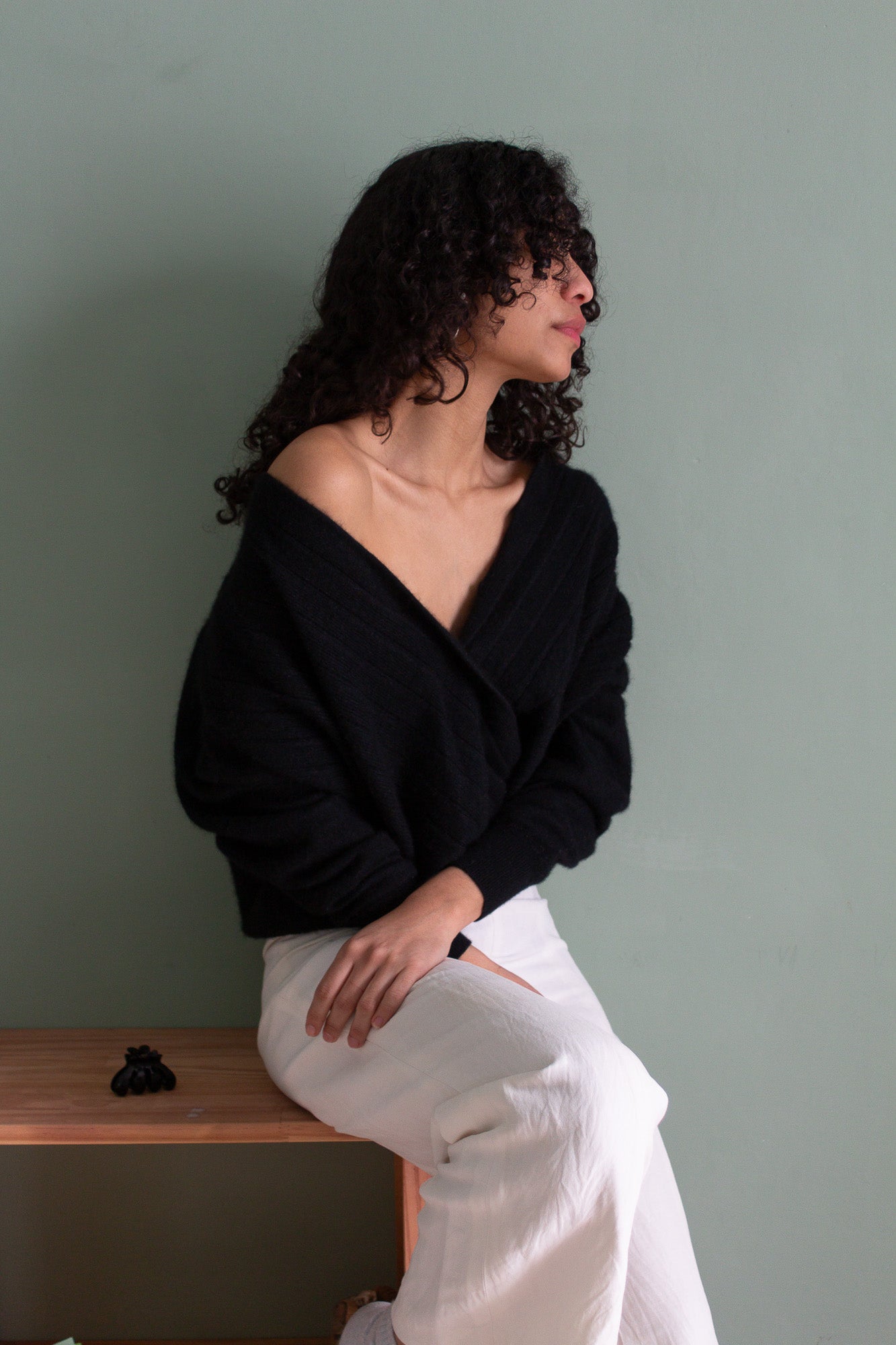 Maglione con elegante scollatura