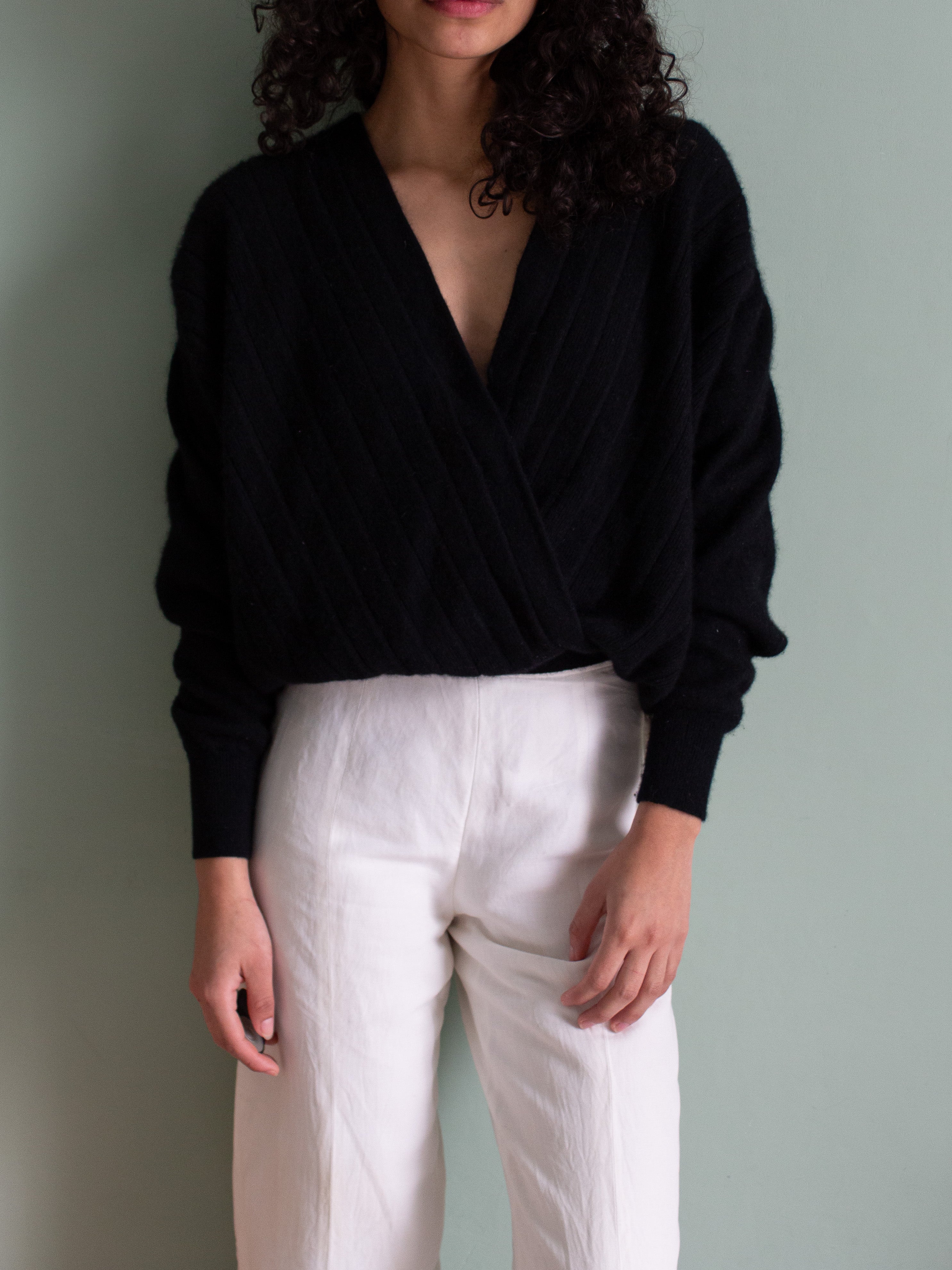 Maglione con scollatura