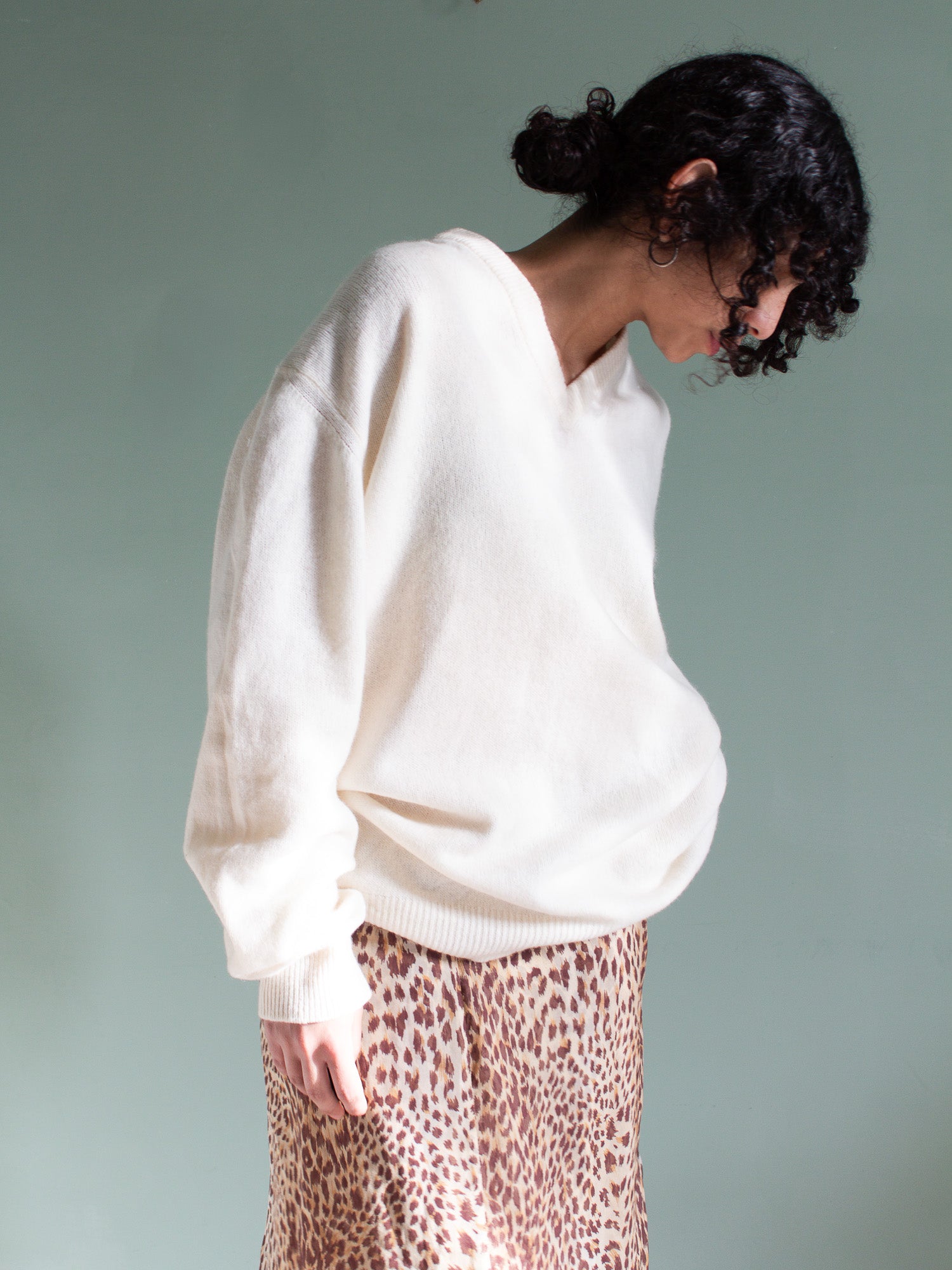 Maglione color avorio con scollatura