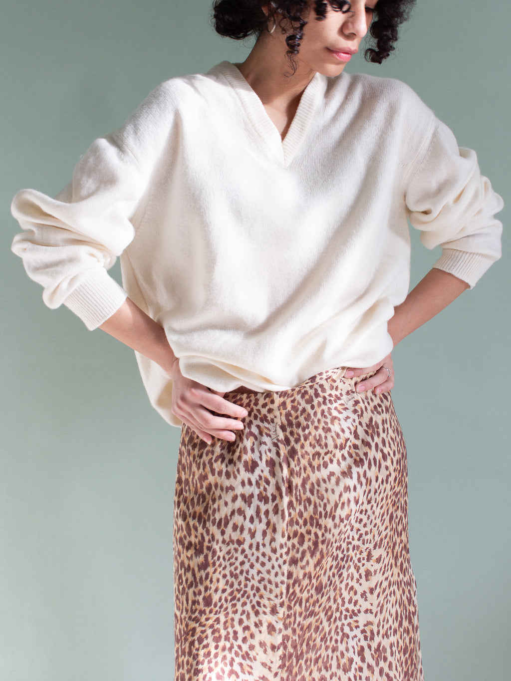 Maglione color avorio con scollatura