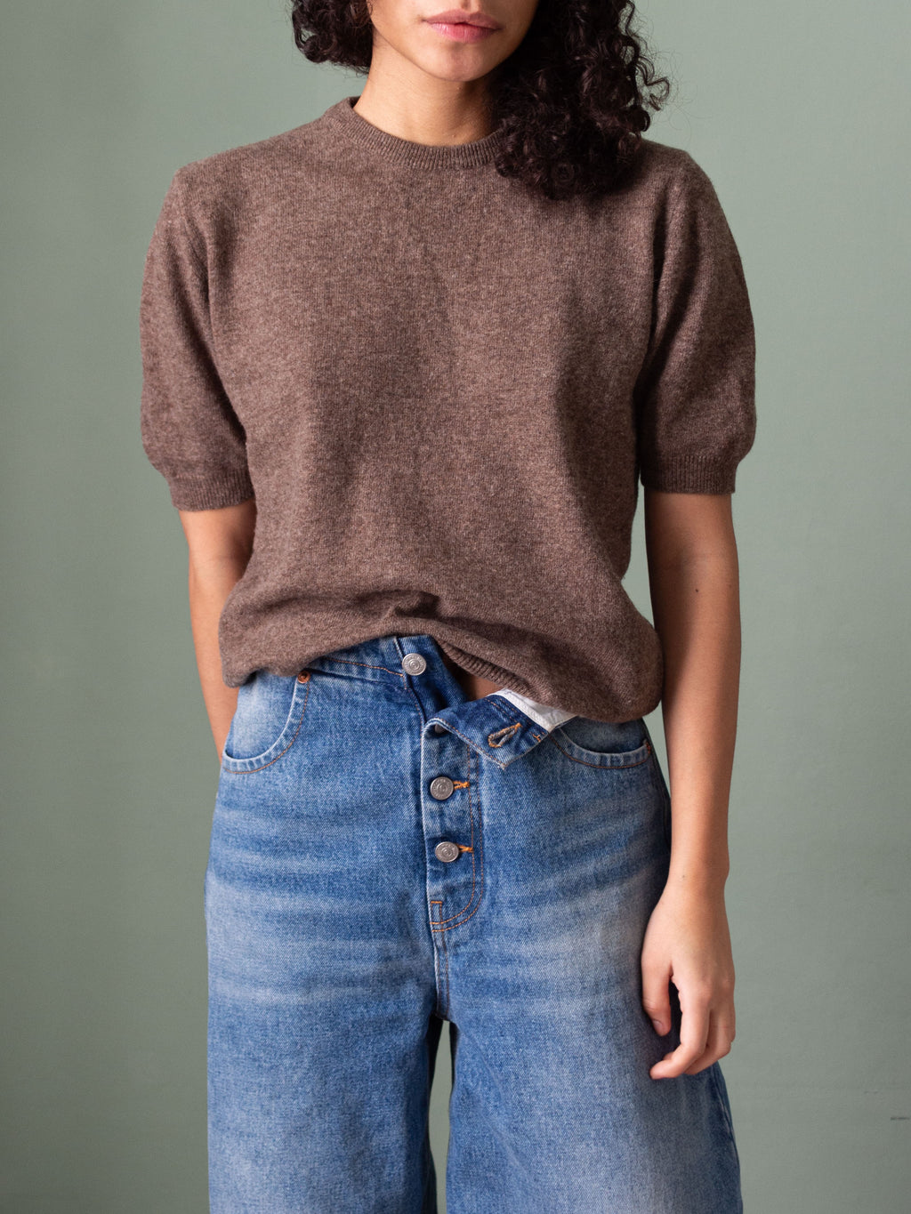 Top color cioccolato in lana